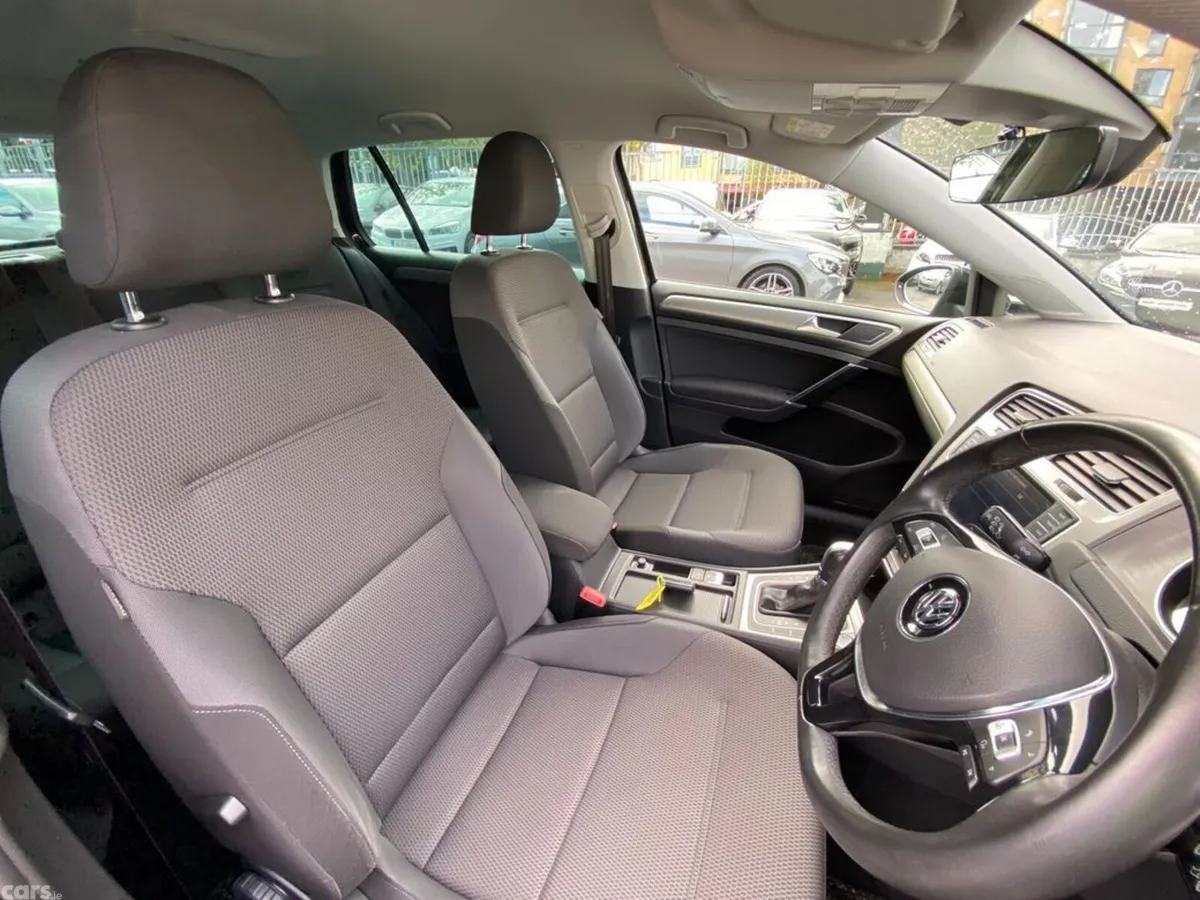 Volkswagen Golf Hatchback, Petrol, 2017, Black