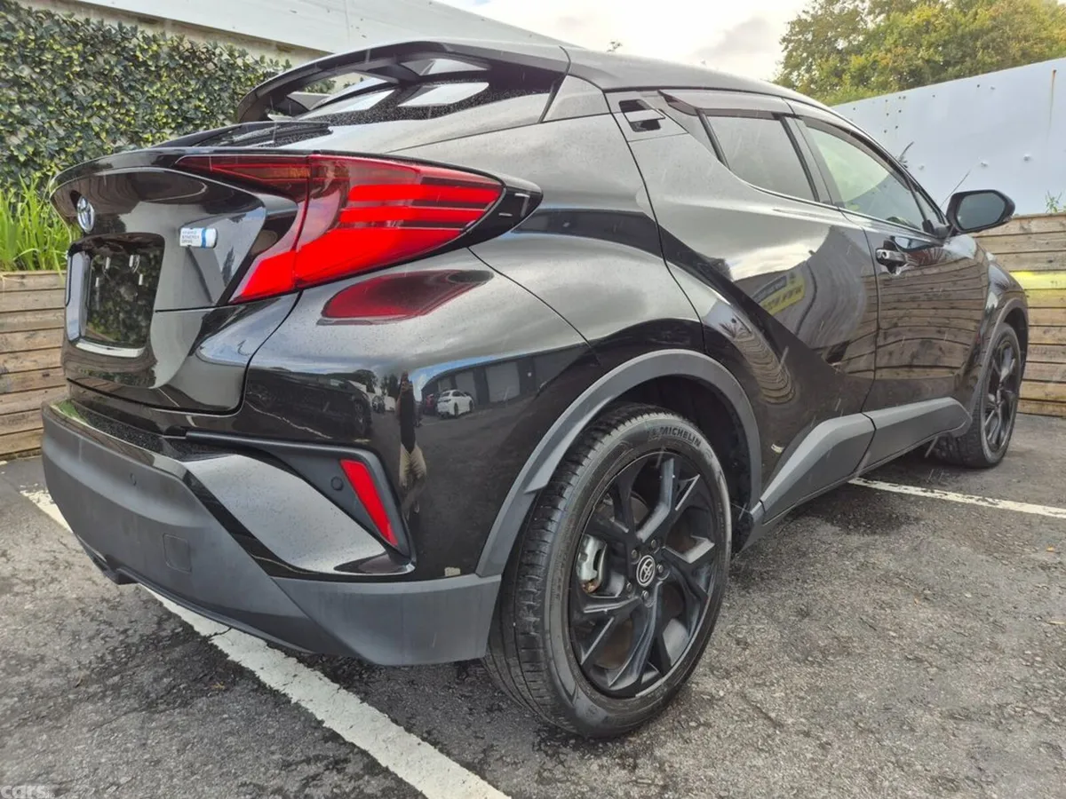 Toyota C-HR SUV, Petrol Hybrid, 2023, Black