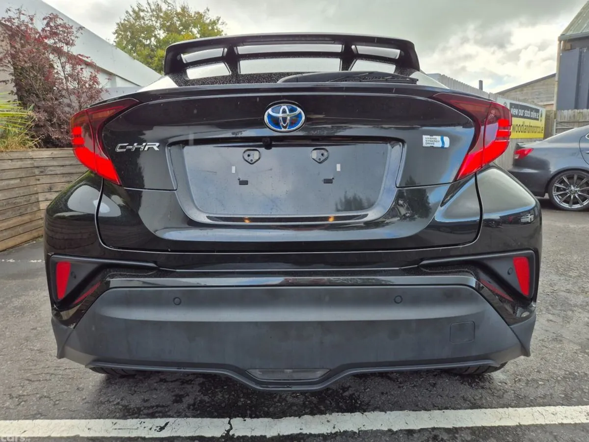 Toyota C-HR SUV, Petrol Hybrid, 2023, Black