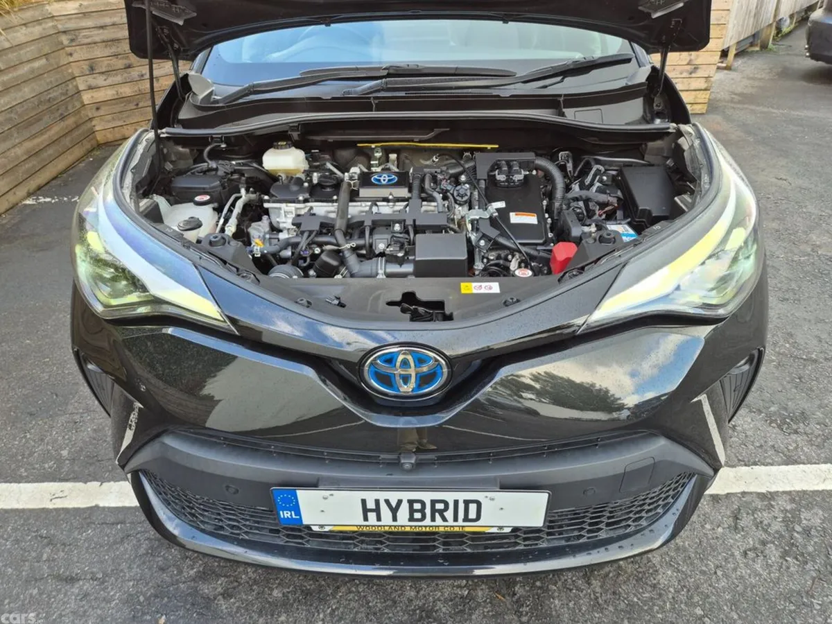 Toyota C-HR SUV, Petrol Hybrid, 2023, Black
