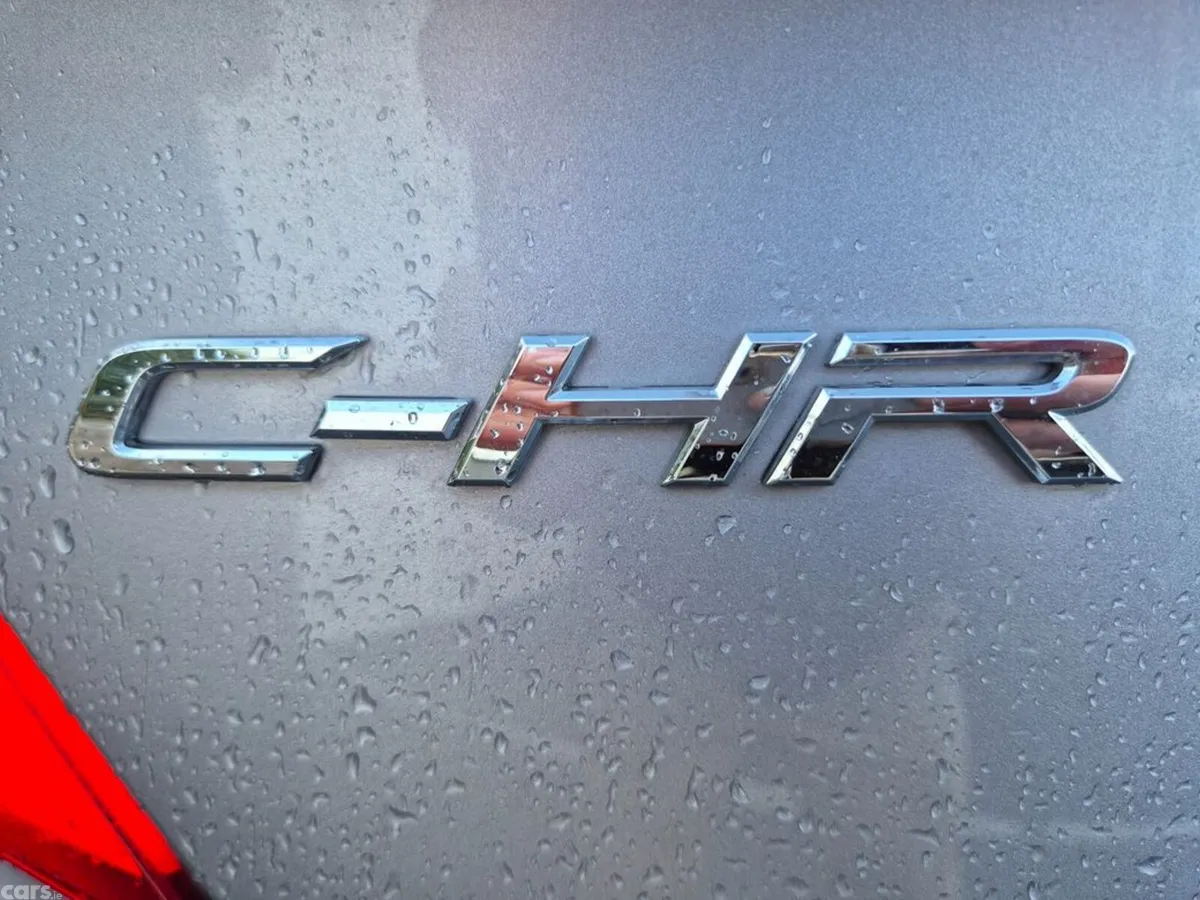 Toyota C-HR SUV, Petrol Hybrid, 2021, Silver