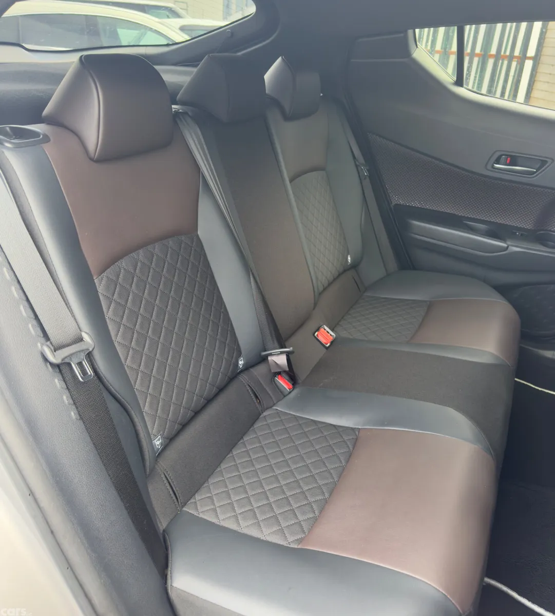 Toyota C-HR SUV, Petrol Hybrid, 2018, Silver