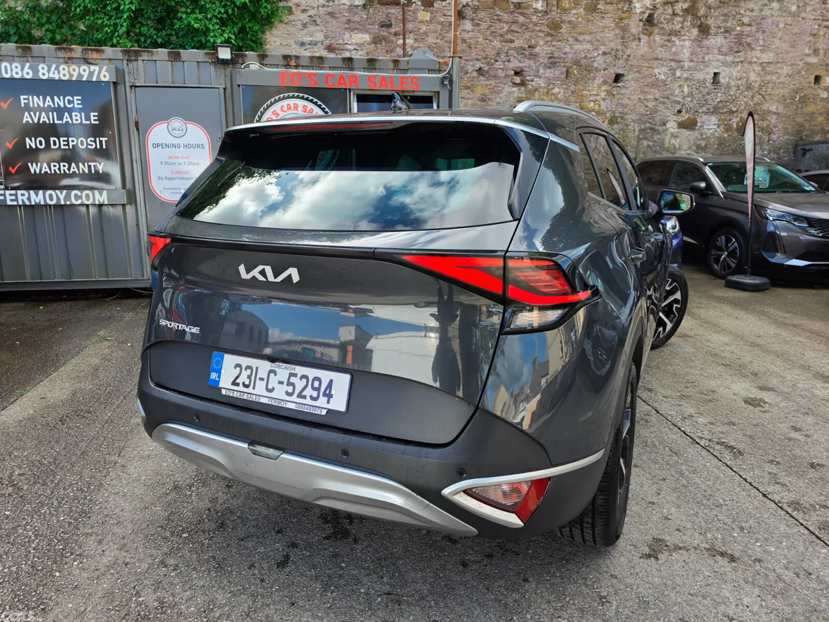 Kia Sportage SUV, Diesel Hybrid, 2023, Grey