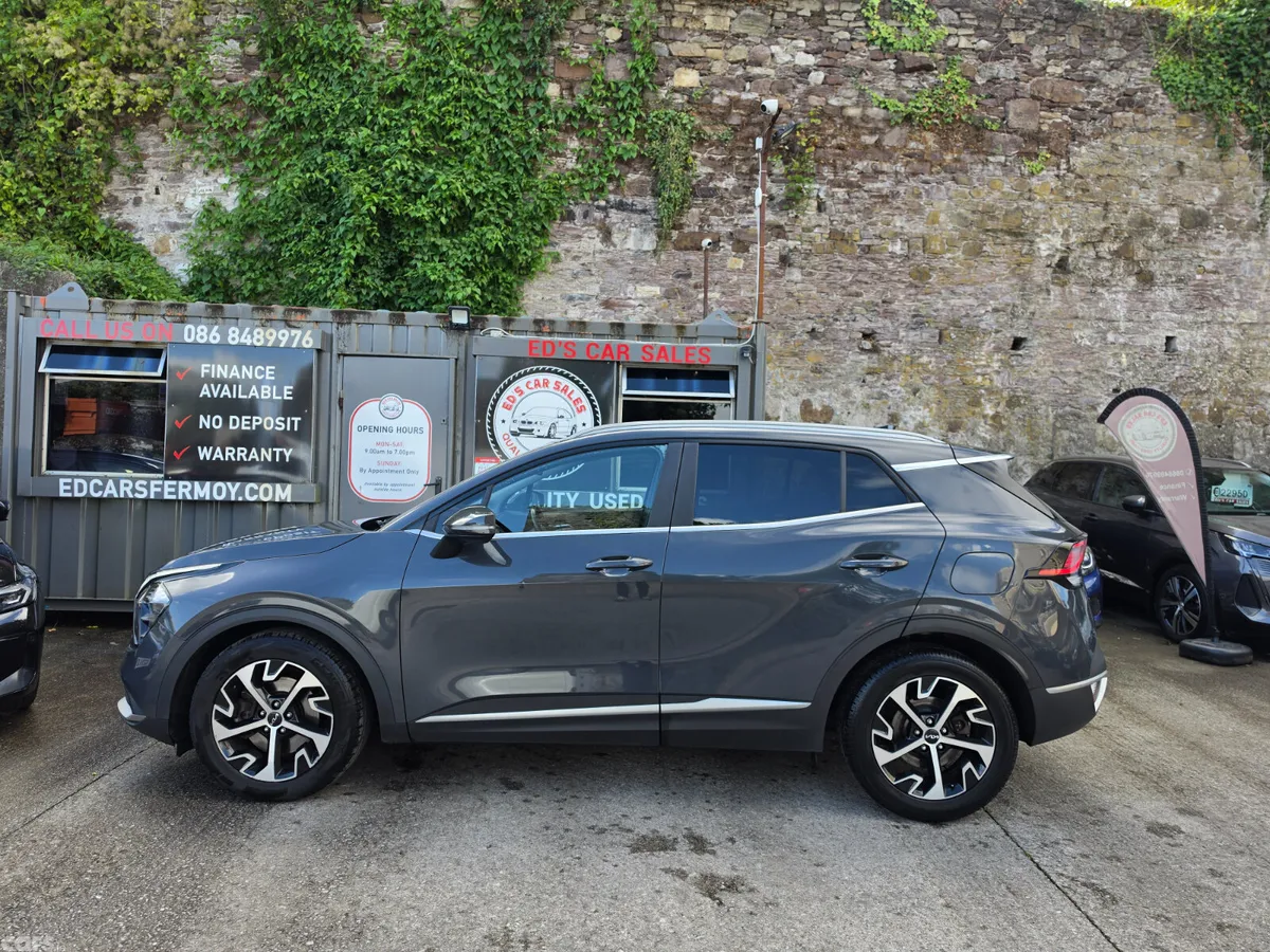 Kia Sportage SUV, Diesel Hybrid, 2023, Grey