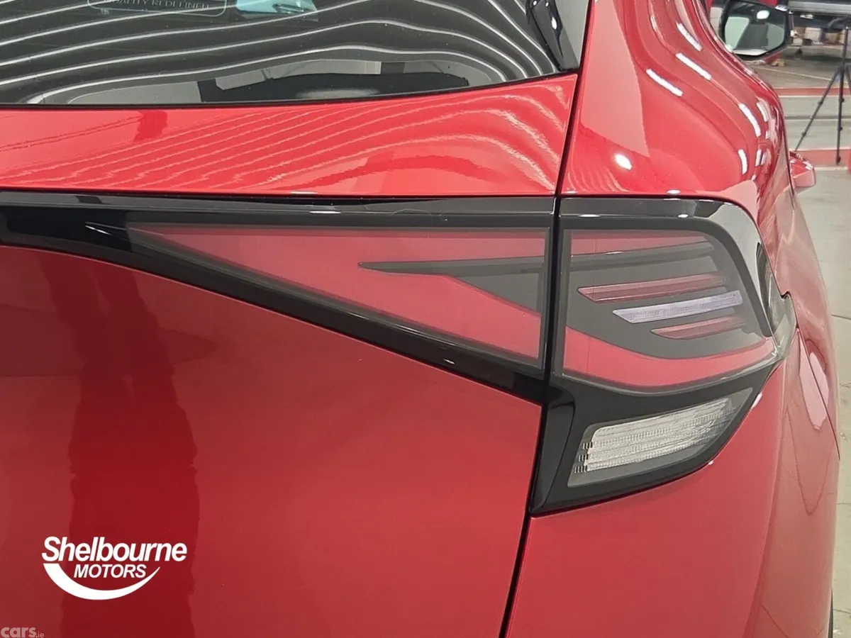 Kia Sportage SUV, Petrol, 2024, Red