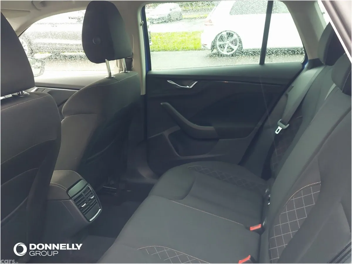 Skoda Kamiq Hatchback, Petrol, 2023, Blue