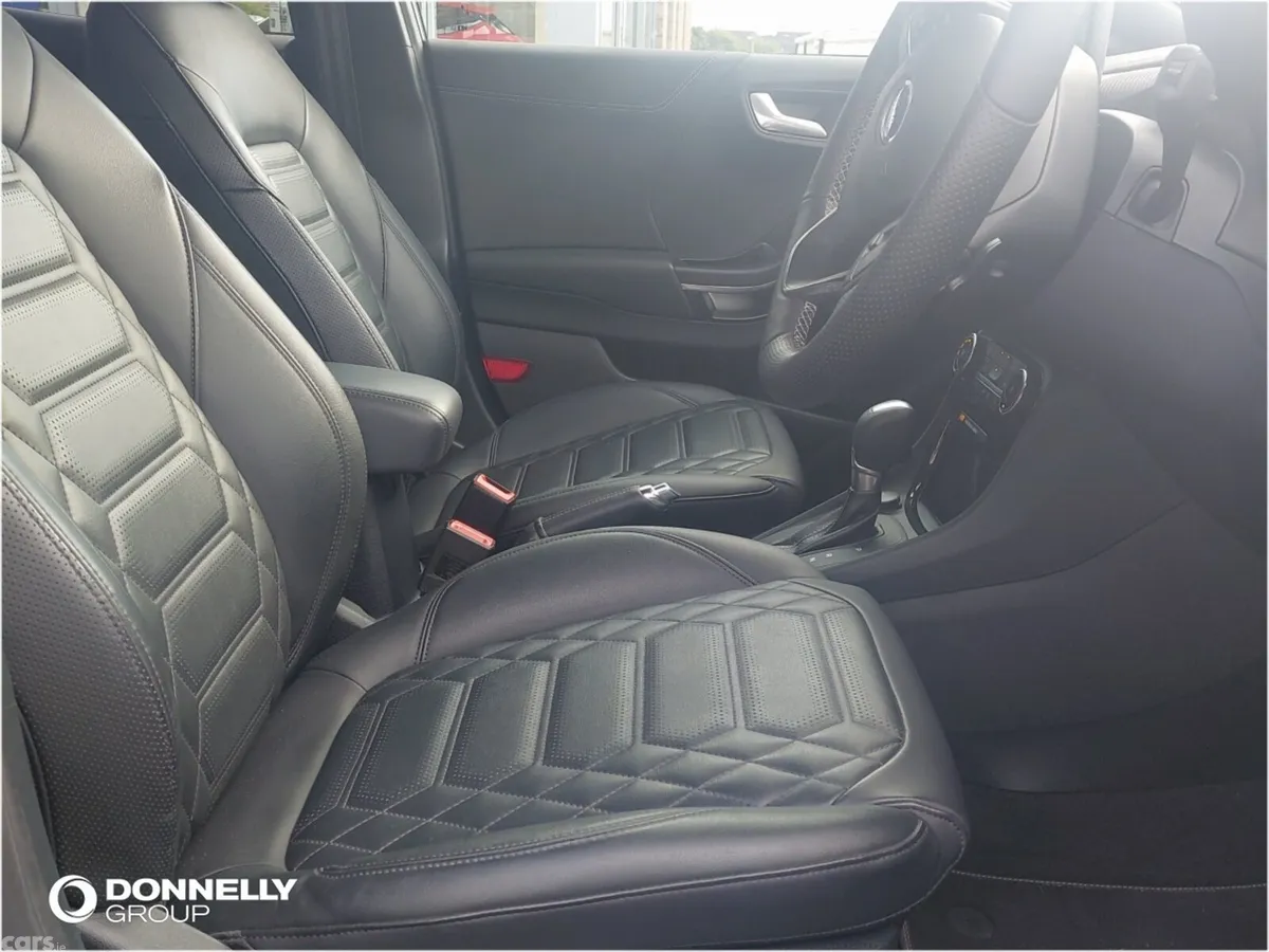 Ford Puma Hatchback, Petrol, 2022, Black