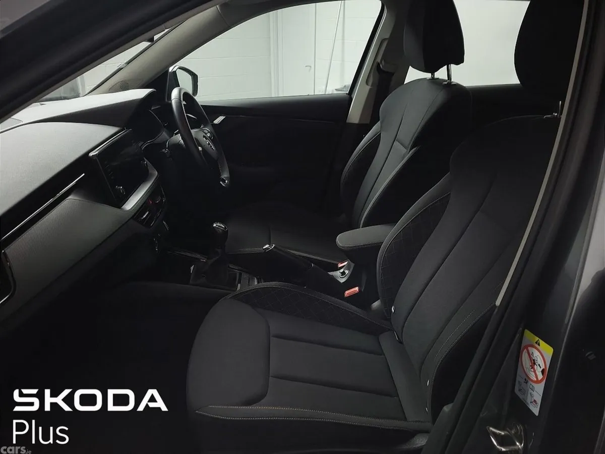 Skoda Kamiq Hatchback, Petrol, 2023, Grey