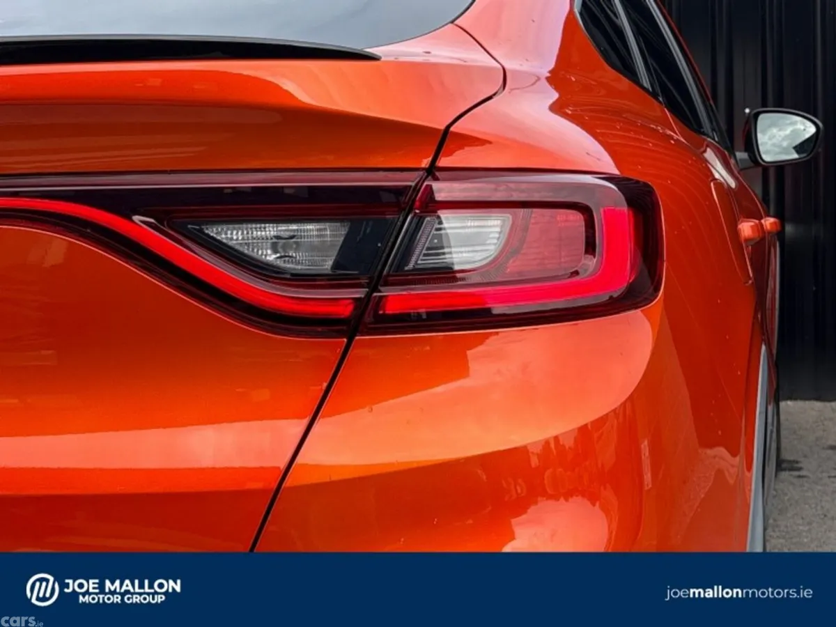 Renault Arkana Hatchback, Petrol, 2023, Orange