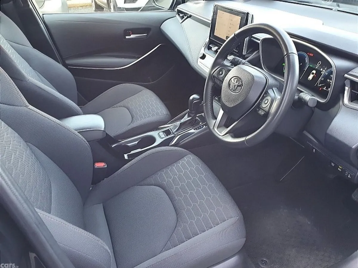 Toyota Corolla Hatchback, Petrol Hybrid, 2023, Black