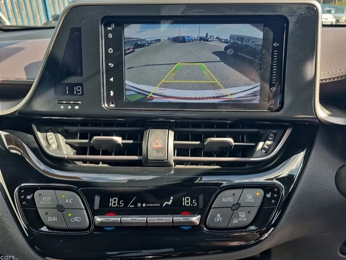 Toyota C-HR SUV, Petrol Hybrid, 2019, White