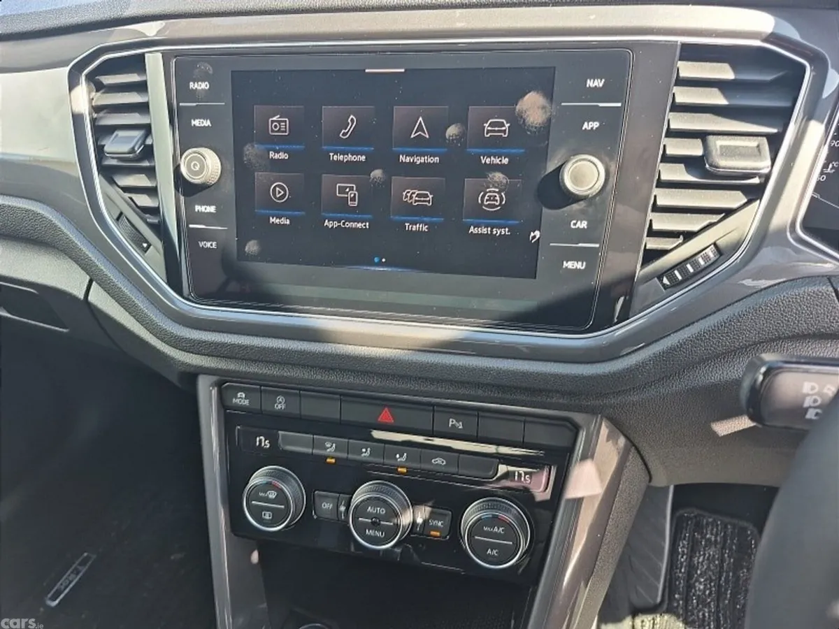 Volkswagen T-Roc SUV, Diesel, 2021, White