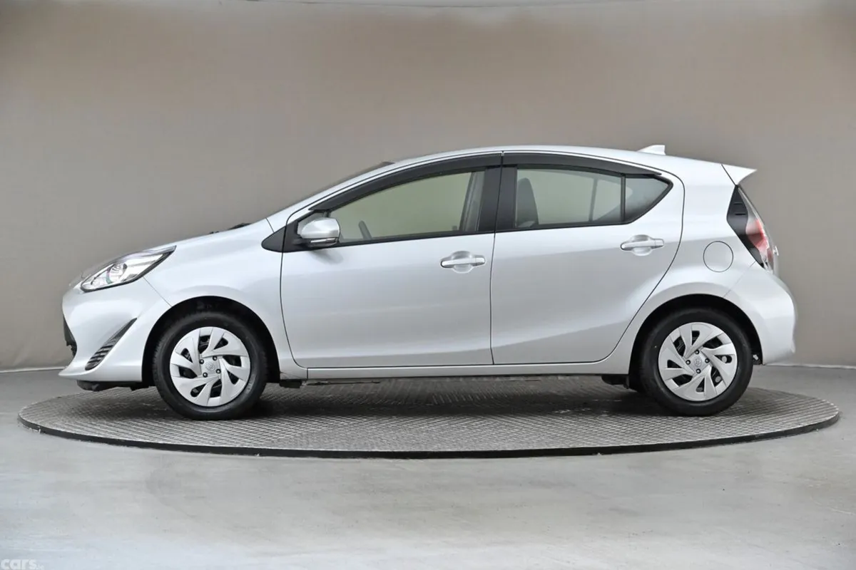 Toyota Aqua Hatchback, Petrol Hybrid, 2021, Silver