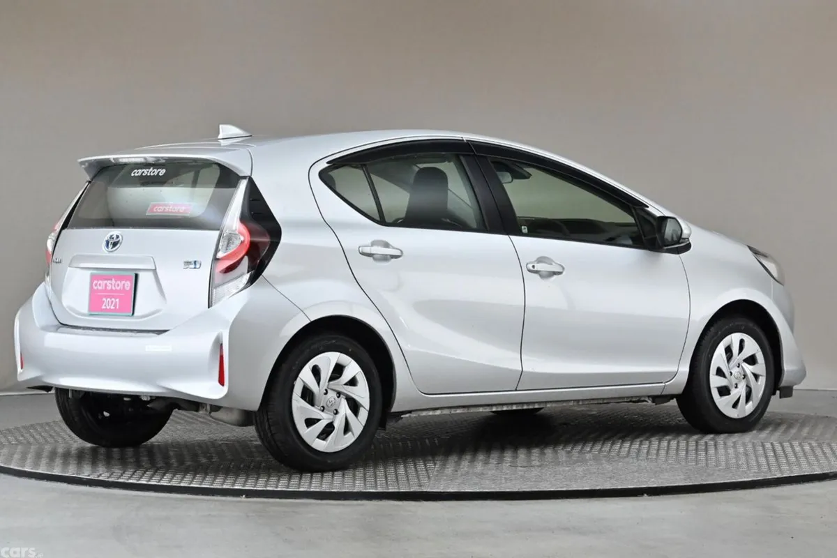Toyota Aqua Hatchback, Petrol Hybrid, 2021, Silver