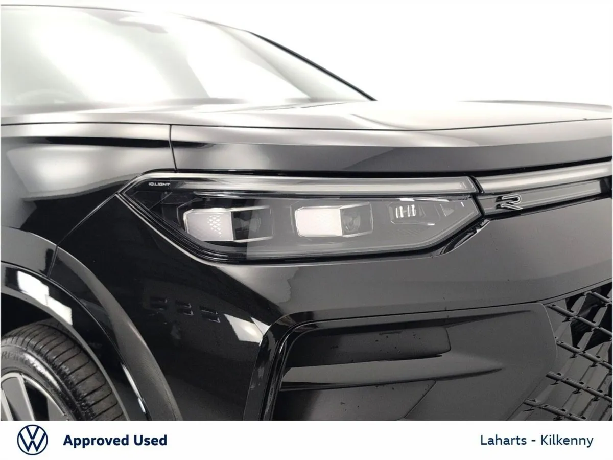 Volkswagen Tayron SUV, Petrol Plug-in Hybrid, 2026, Black