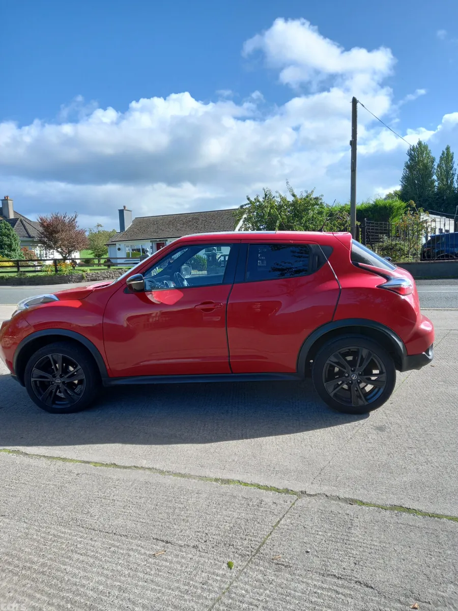 Nissan Juke SUV, Diesel, 2017, Red
