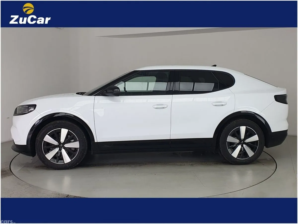 Ford Capri SUV, Electric, 2025, White