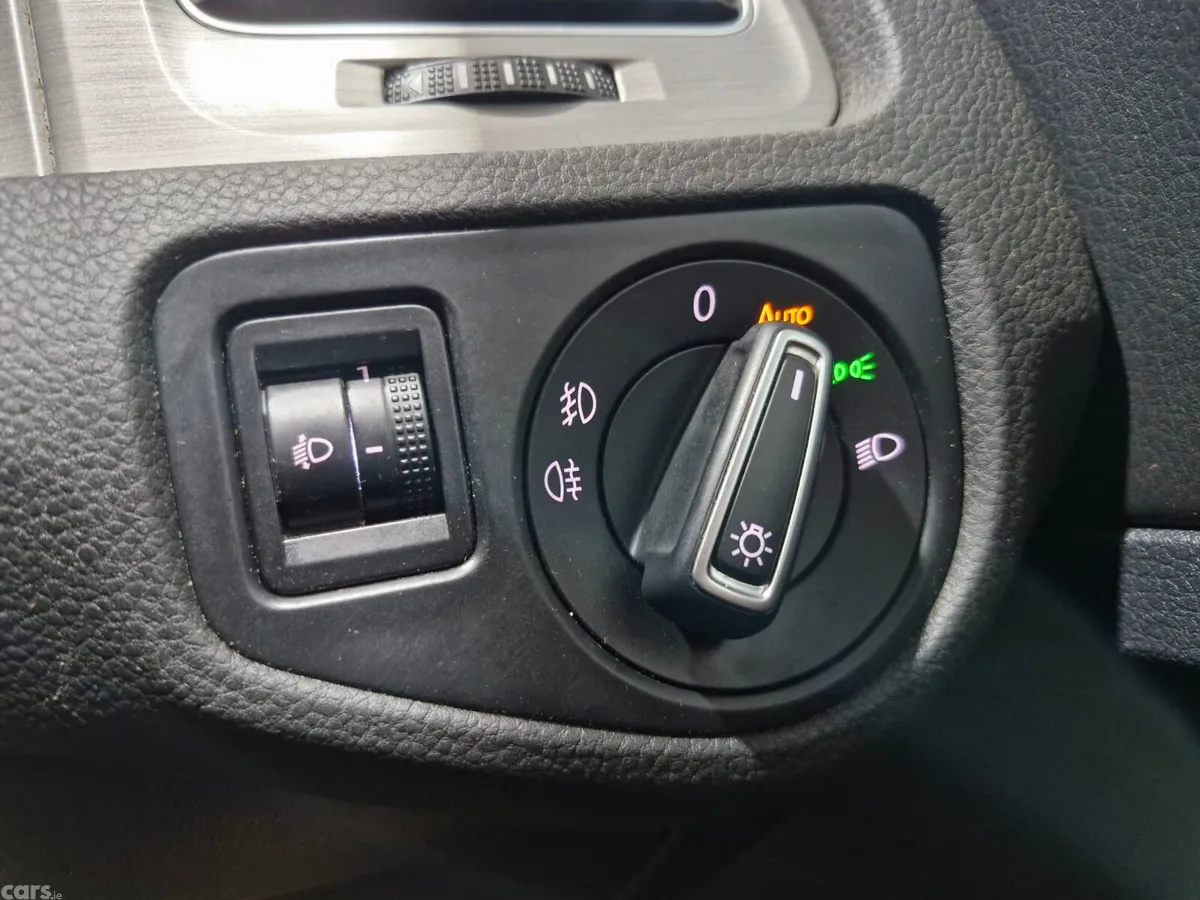 Volkswagen Golf Hatchback, Diesel, 2016, Blue