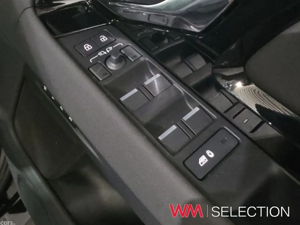 Land Rover Range Rover Evoque SUV, Petrol Plug-in Hybrid, 2026, Black