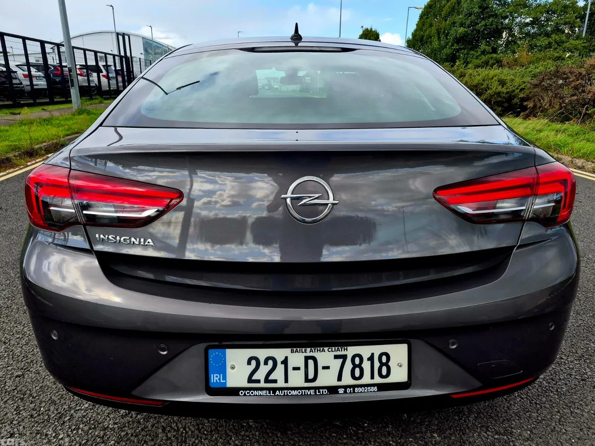Opel Insignia Hatchback, Diesel, 2022, Grey