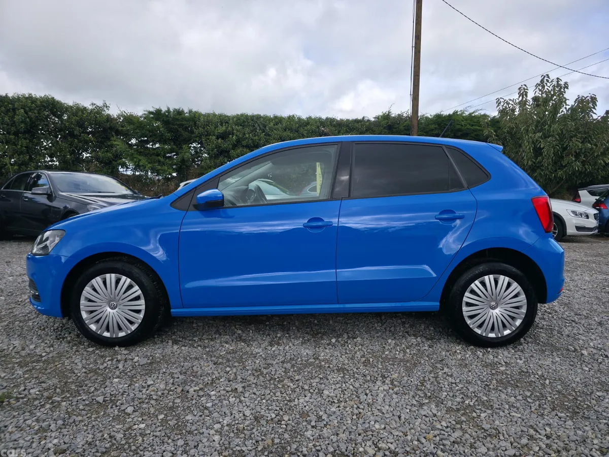 Volkswagen Polo Hatchback, Petrol, 2016, Blue
