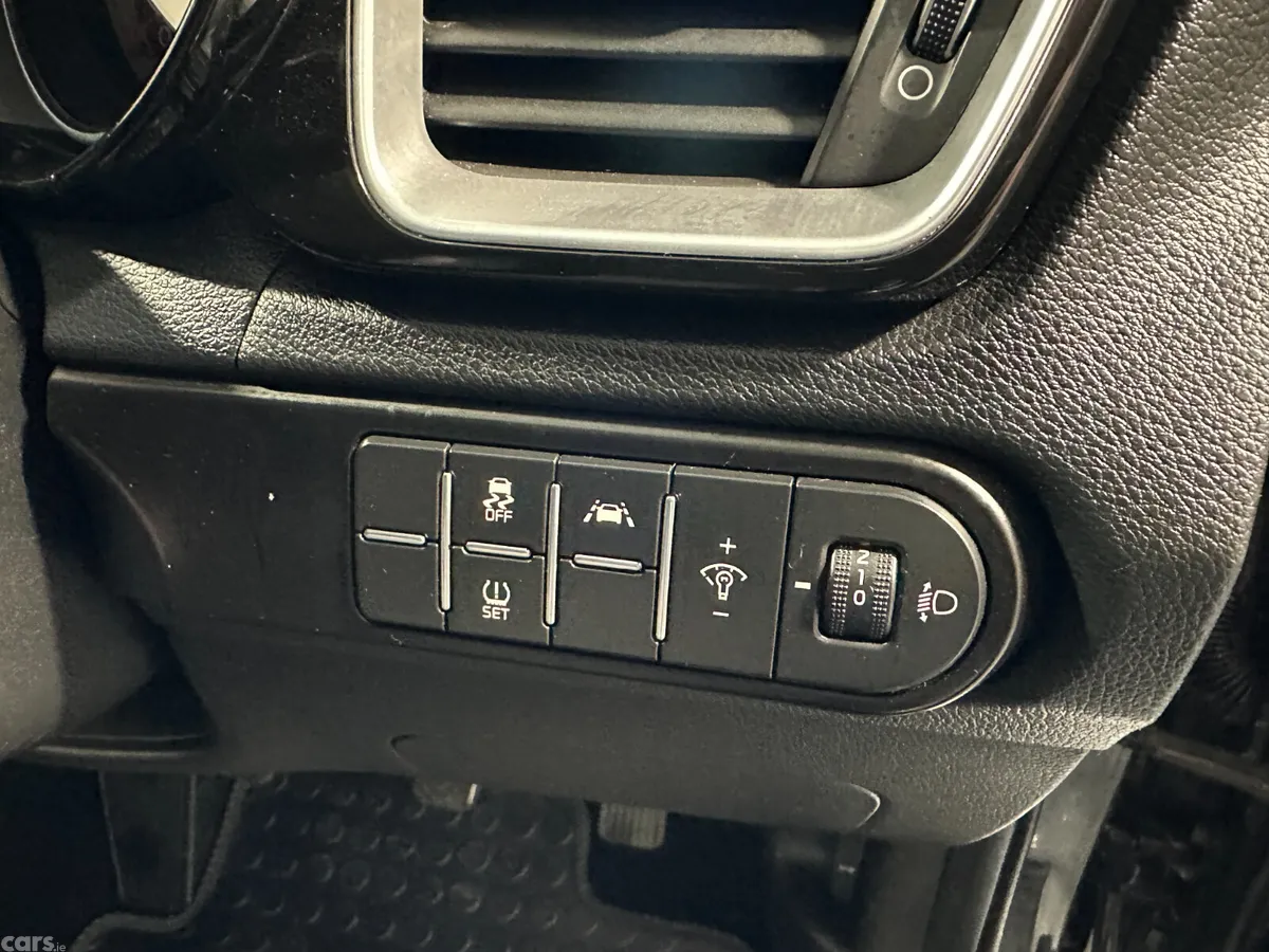 Kia Ceed Hatchback, Diesel, 2019, Black