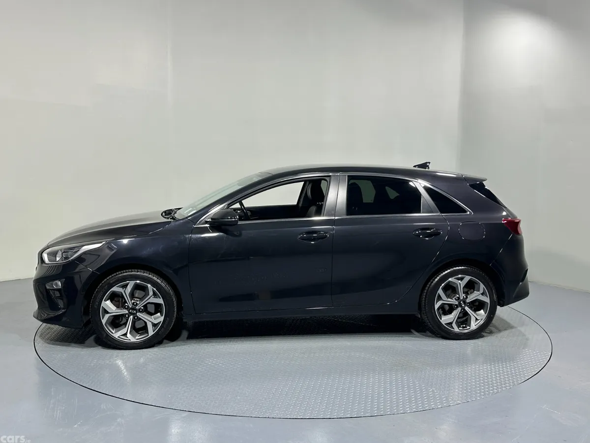 Kia Ceed Hatchback, Diesel, 2019, Black