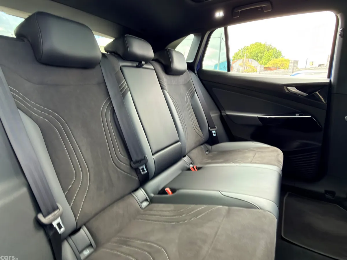 Volkswagen ID.4 Estate, Electric, 2023, Blue