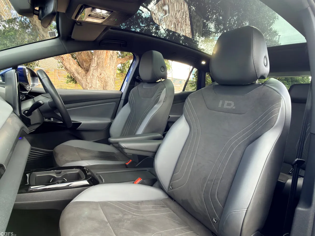 Volkswagen ID.4 Estate, Electric, 2023, Blue