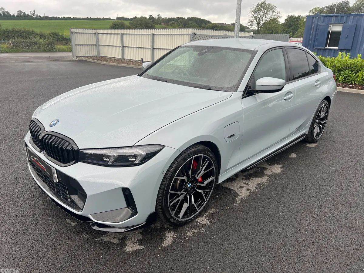 BMW 3-Series Saloon, Petrol Hybrid, 2023, Grey