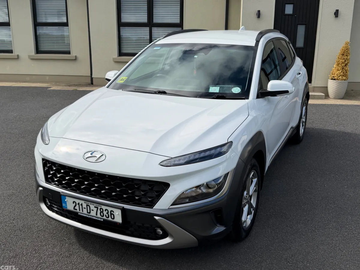 Hyundai KONA MPV, Petrol, 2021, White