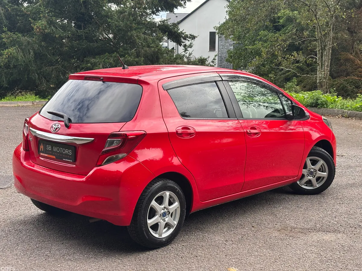 Toyota Vitz Hatchback, Petrol, 2016, Red