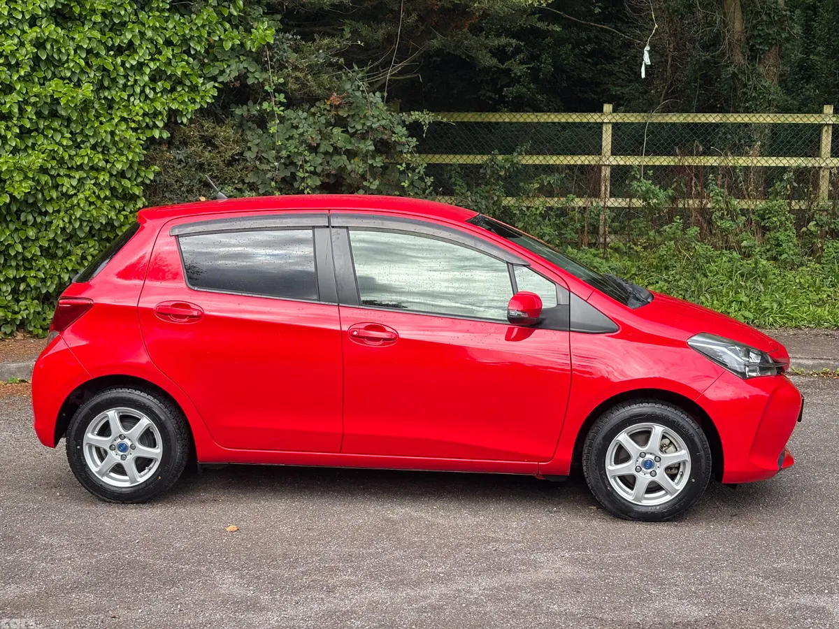 Toyota Vitz Hatchback, Petrol, 2016, Red