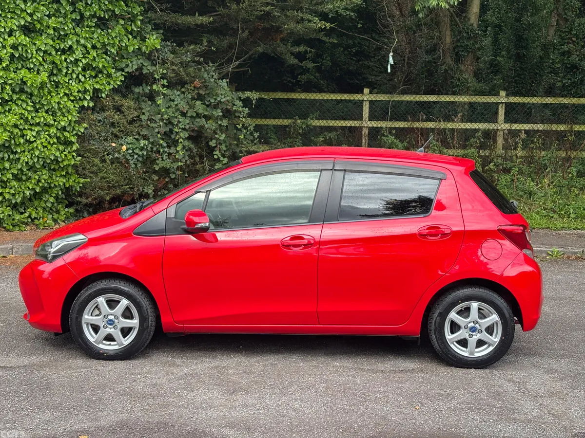 Toyota Vitz Hatchback, Petrol, 2016, Red