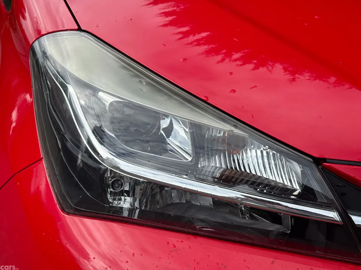 Toyota Vitz Hatchback, Petrol, 2016, Red