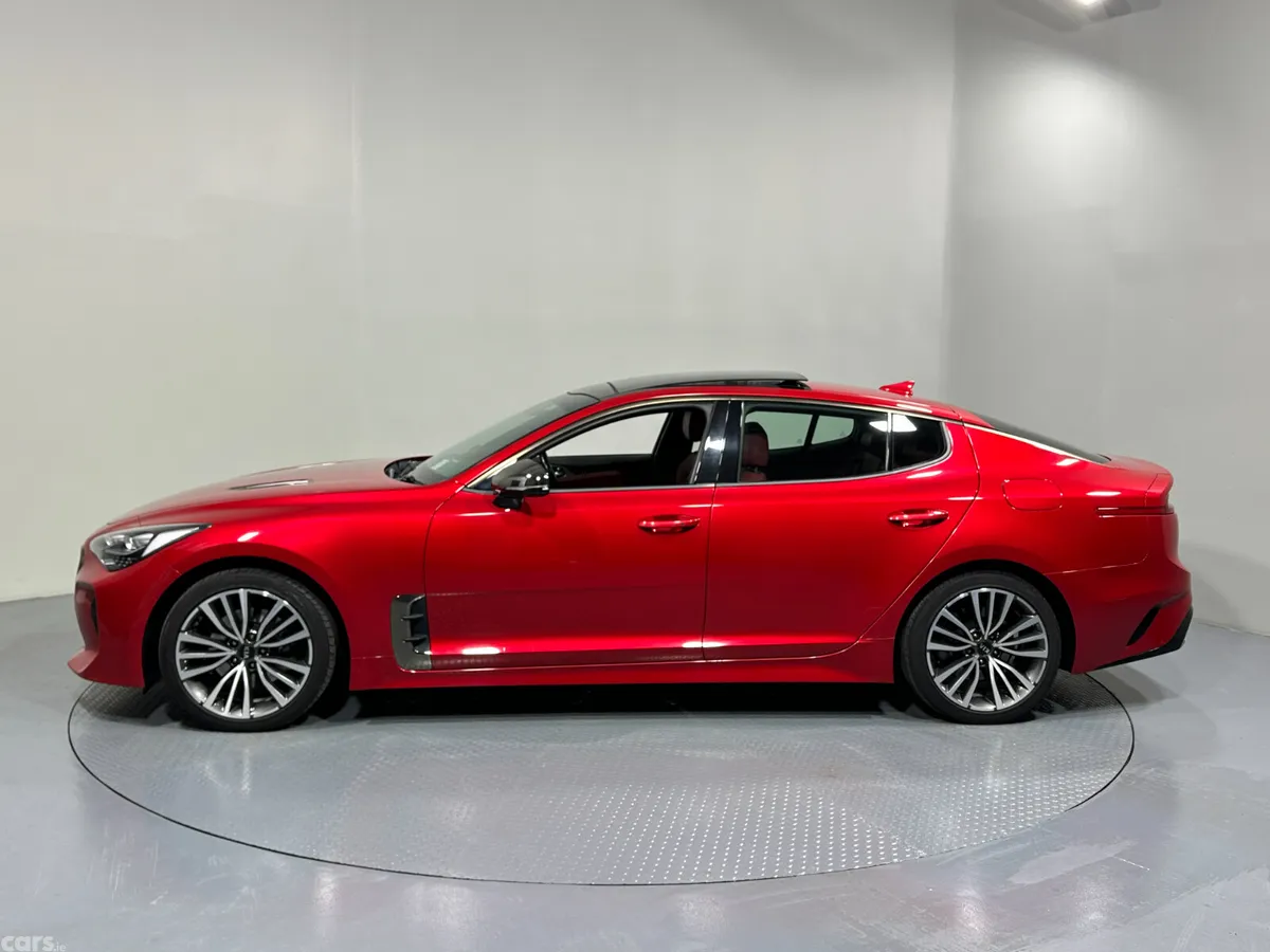 Kia Stinger Hatchback, Diesel, 2019, Red