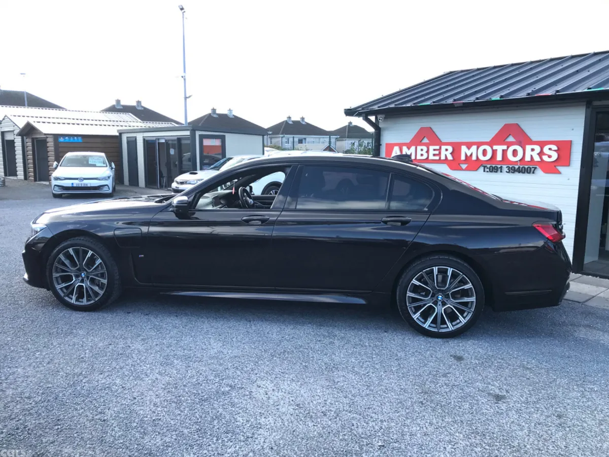 BMW 7-Series Saloon, Petrol Plug-in Hybrid, 2019, Brown