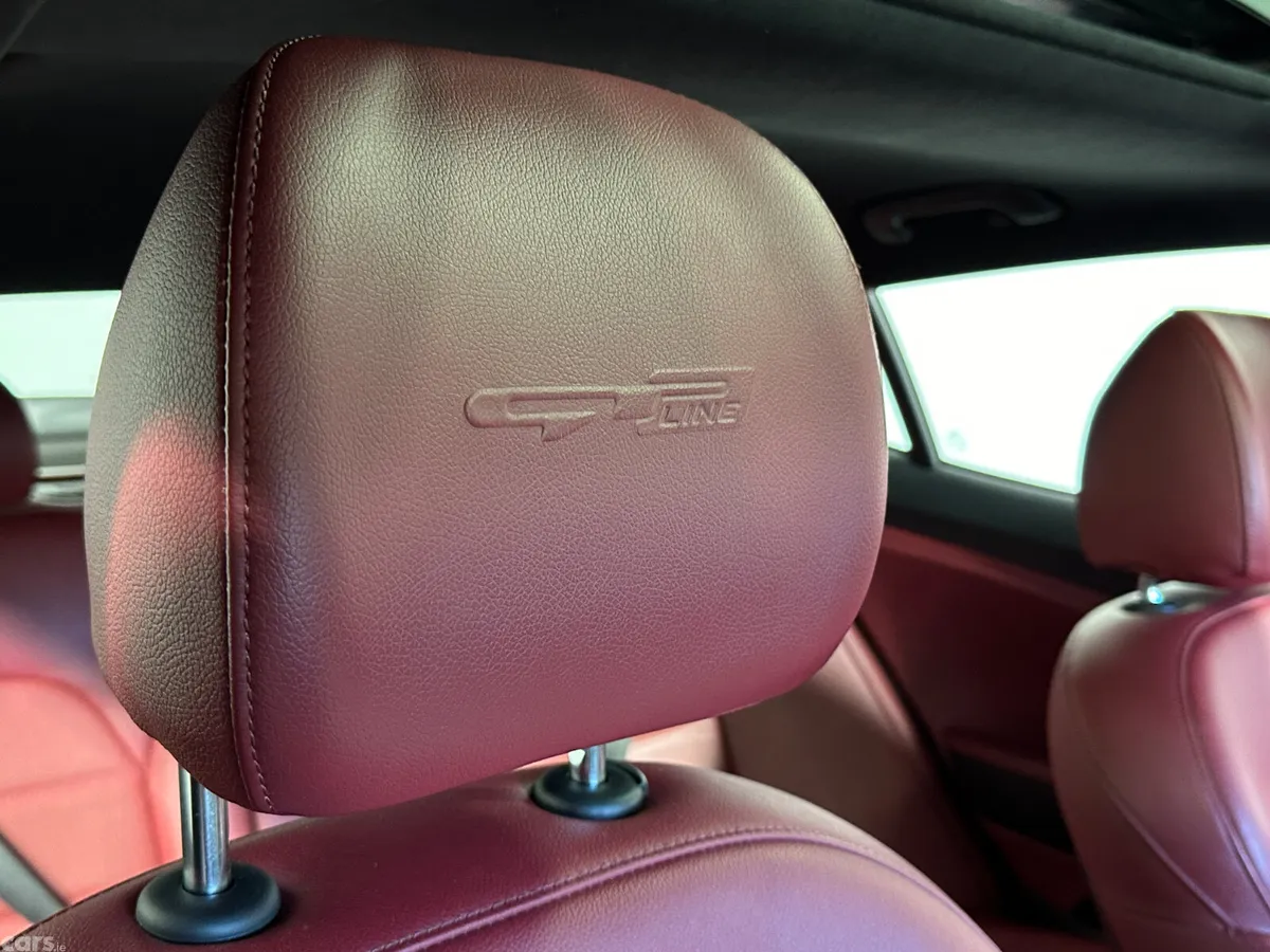 Kia Stinger Hatchback, Diesel, 2019, Red