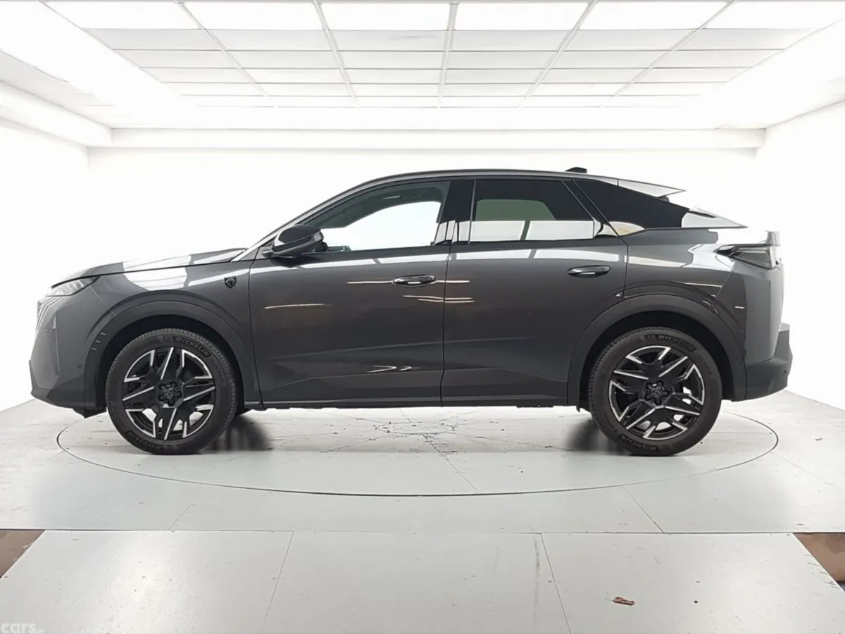 Peugeot 3008 MPV, Petrol, 2026, Grey
