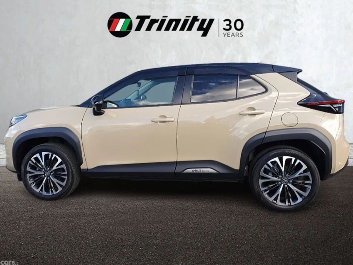 Toyota Yaris Cross SUV, Petrol Hybrid, 2022, Beige