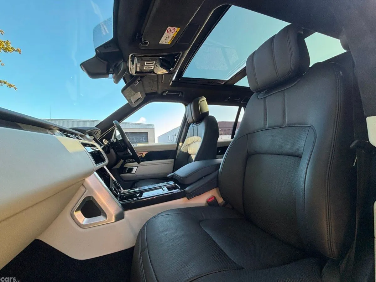 Land Rover Range Rover SUV, Petrol Plug-in Hybrid, 2021, Grey