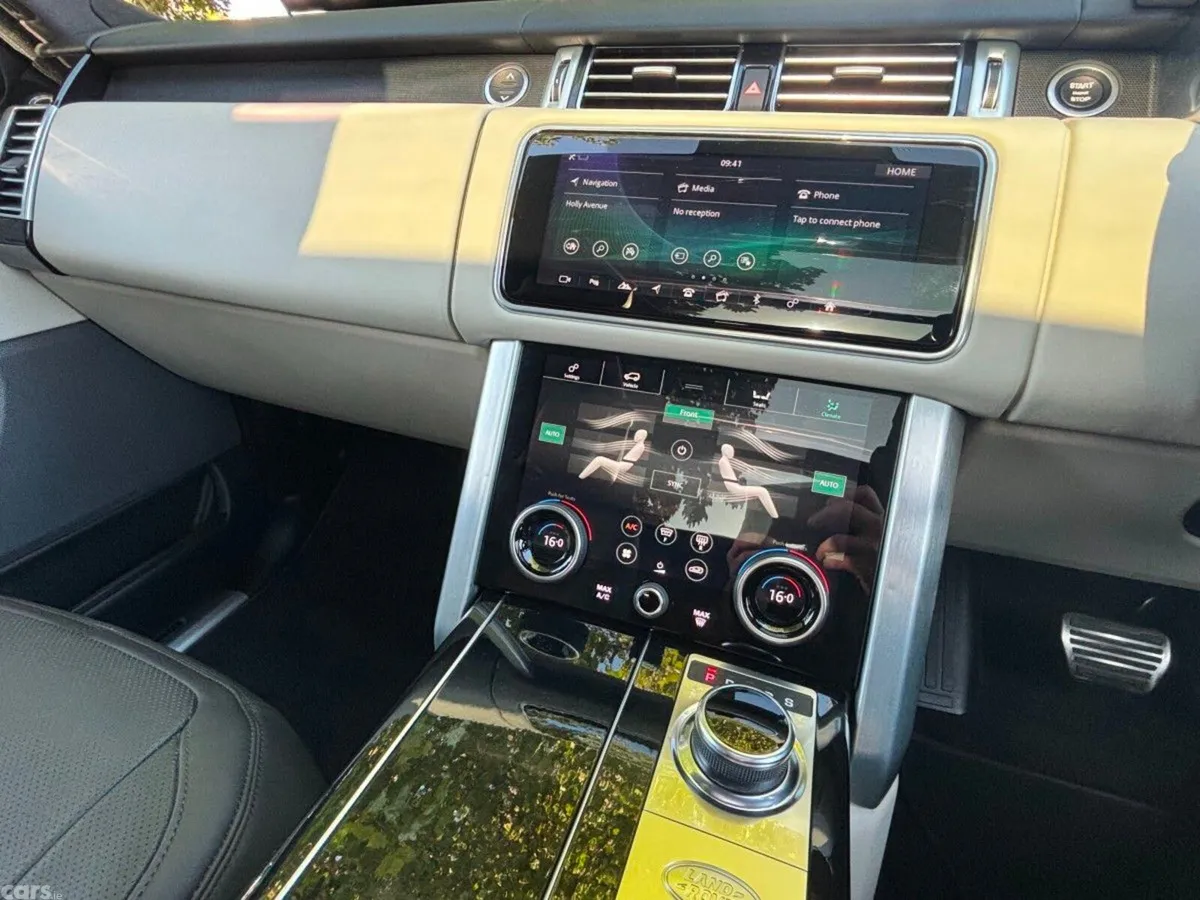 Land Rover Range Rover SUV, Petrol Plug-in Hybrid, 2021, Grey