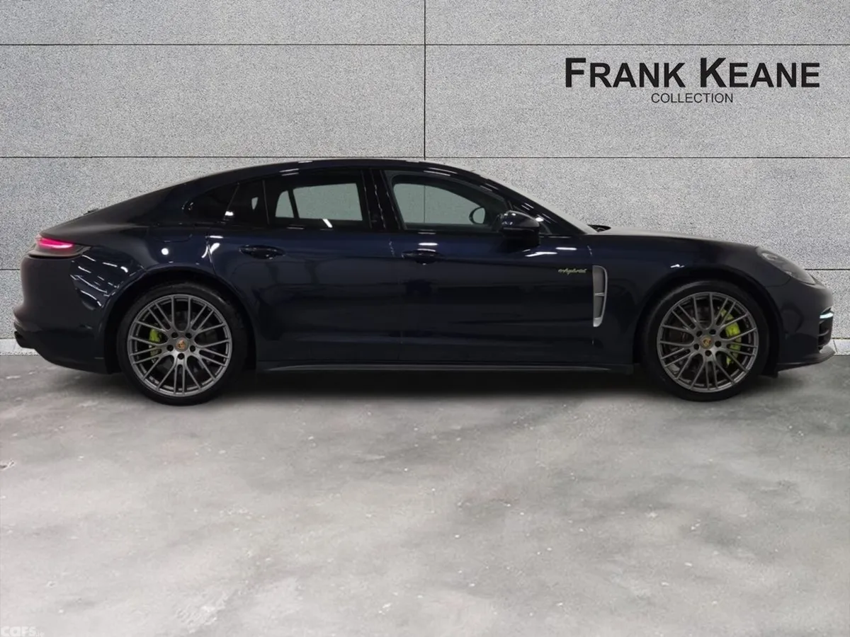 Porsche Panamera Hatchback, Petrol Plug-in Hybrid, 2022, Blue
