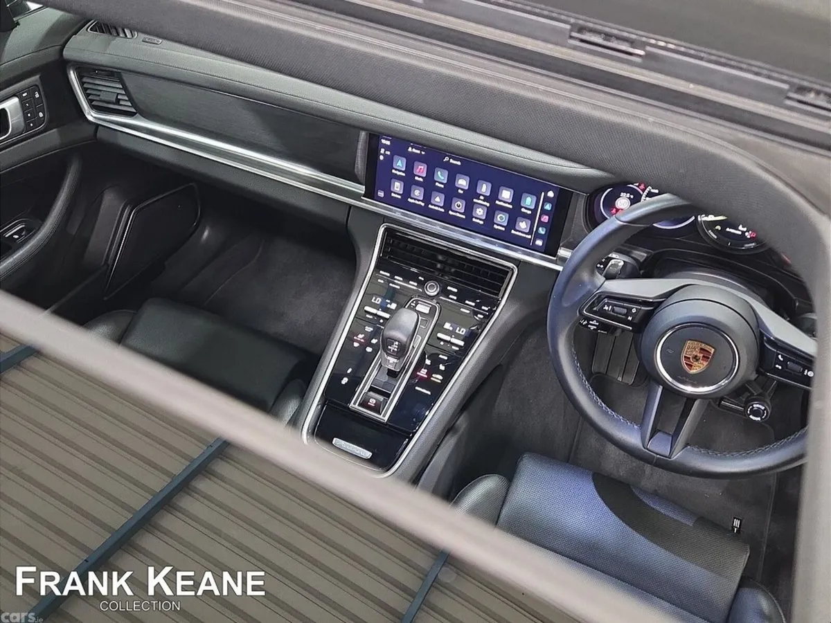 Porsche Panamera Hatchback, Petrol Plug-in Hybrid, 2022, Blue
