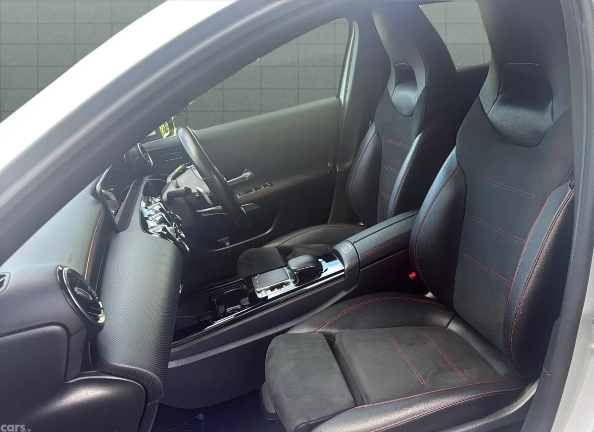 Mercedes-Benz A-Class Hatchback, Diesel, 2019, Silver