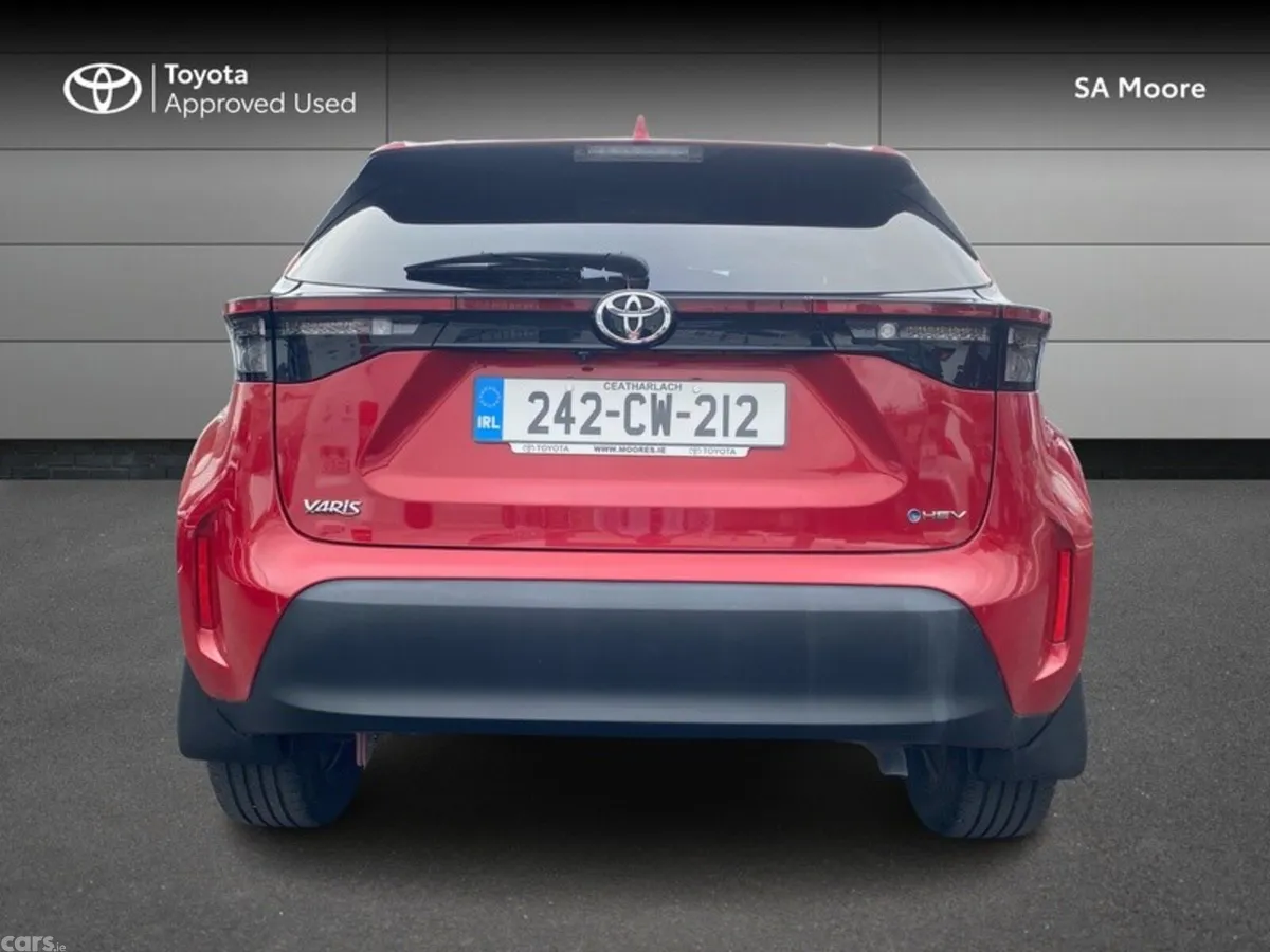 Toyota Yaris Cross Hatchback, Petrol Hybrid, 2024, Red