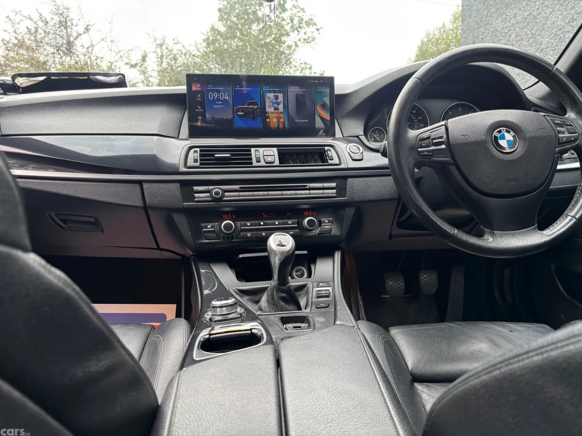 BMW 5-Series Saloon, Diesel, 2012, White