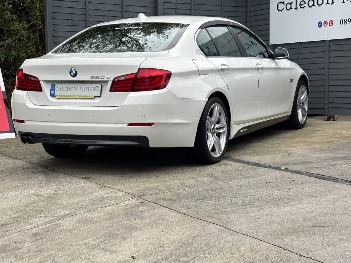 BMW 5-Series Saloon, Diesel, 2012, White