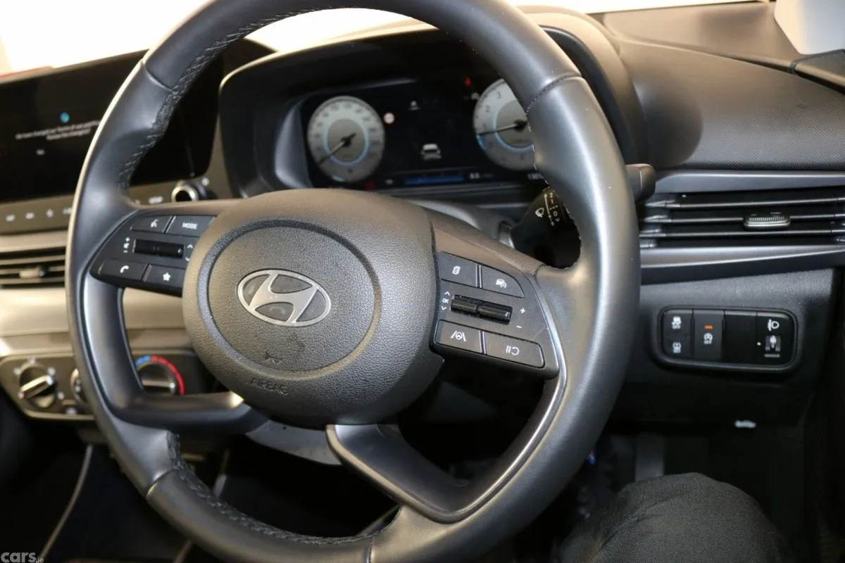 Hyundai i20 Hatchback, Petrol, 2024, Red
