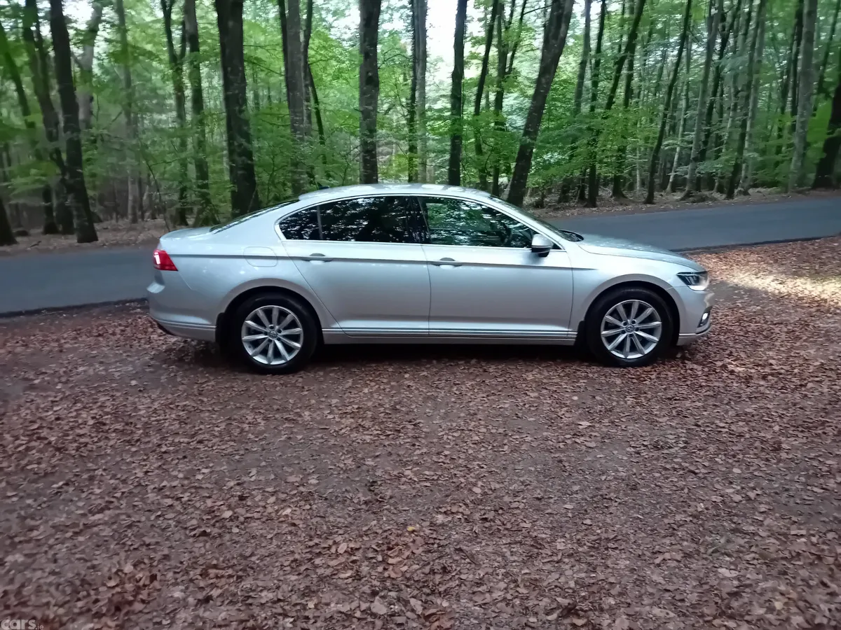 Volkswagen Passat Saloon, Diesel, 2021, Grey